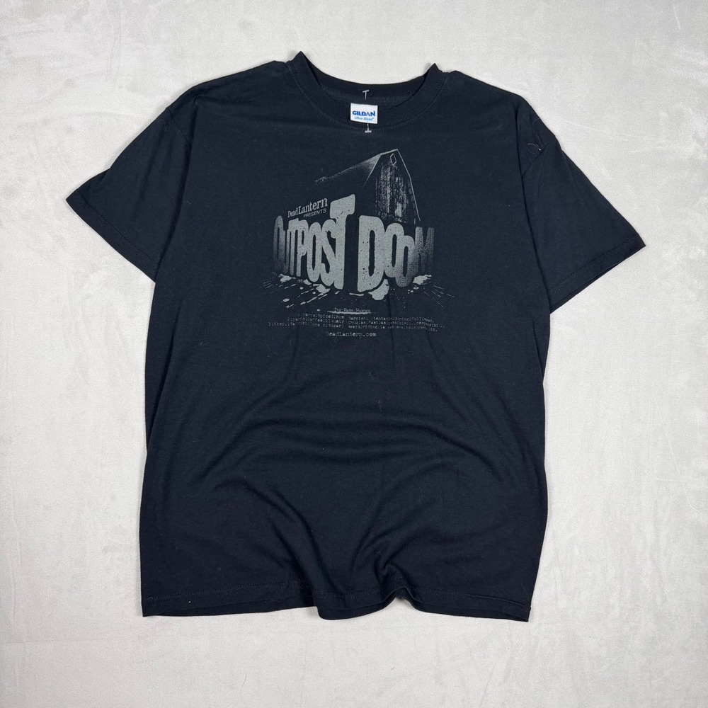 Y2K Mens Gildan Dead Lantern Outpost Doom Horror‎ Graphic T-Shirt Black Size M